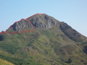 Il Monte Verruga: a sinistra la cresta e al centro il canalone di discesa